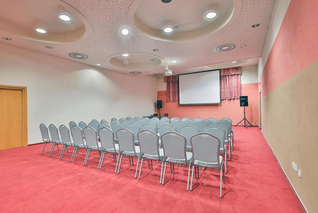Lh Hotel Dvorak Tabor Congress & Wellness Luaran gambar